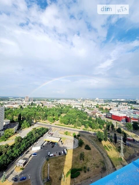 Продаж 3к квартири 130 кв. м на вул. Гната Хоткевича 8 • ID