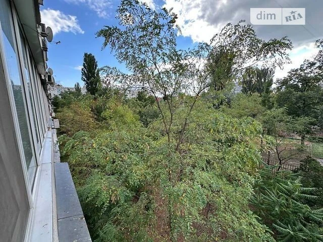 Продаж 2к квартири 53 кв. м на вул. Березняківська 14А • ID
