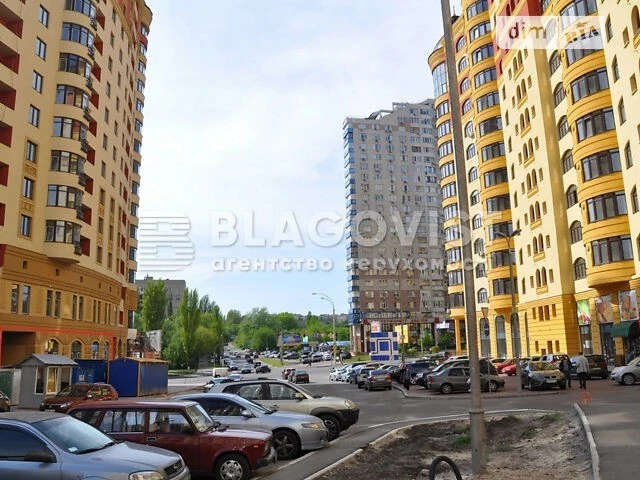 Продаж 3к квартири 110.7 кв. м на вул. Дмитрівська 75 • ID 3