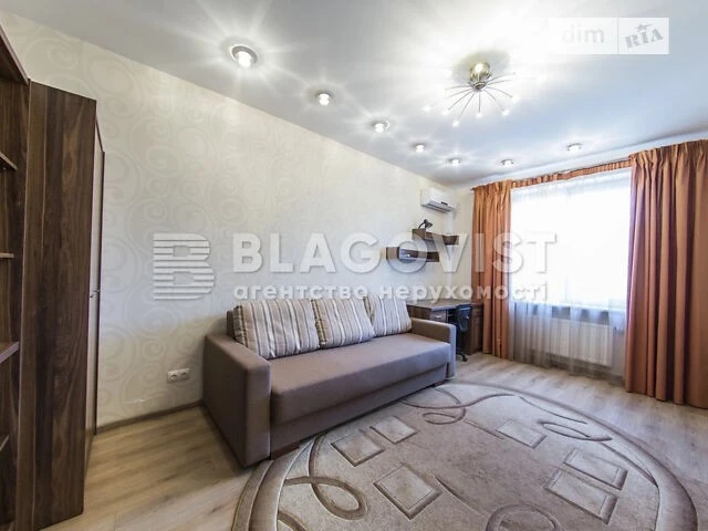 Продаж 3к квартири 110.7 кв. м на вул. Дмитрівська 75 • ID 3