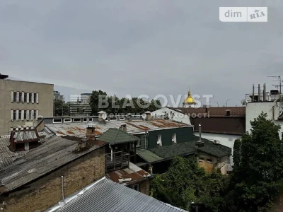 Продаж 3к квартири 118 кв. м на вул. Набережно-Хрещатицька 2