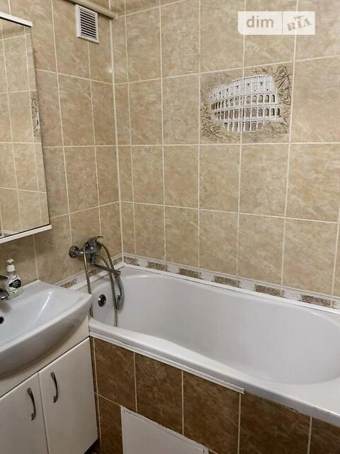 Продаж 1к квартири 30 кв. м на вул. Привокзальна 12 • ID 347