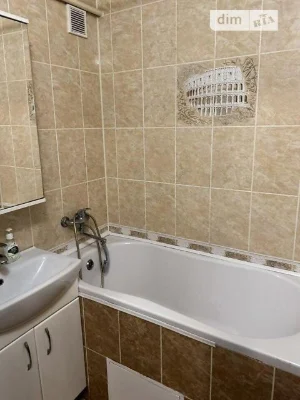 Продаж 1к квартири 30 кв. м на вул. Привокзальна 12 • ID 347