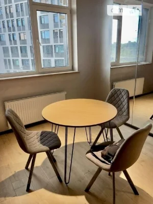 Продаж 1к квартири 52.5 кв. м на просп. Берестейський 11 • I