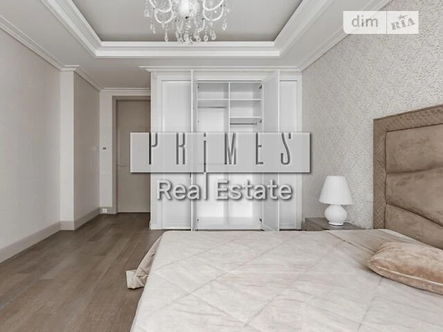 Продаж 5к квартири 177 кв. м на вул. Андрія Верхогляда 20 •