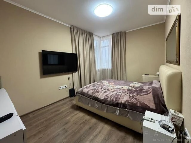 Продаж 3к квартири 80 кв. м на вул. Олени Пчілки • ID 347860