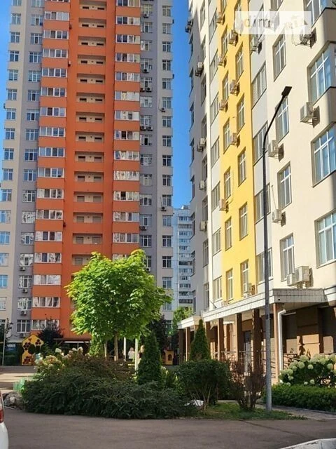 Продаж 3к квартири 80 кв. м на вул. Олени Пчілки • ID 347860