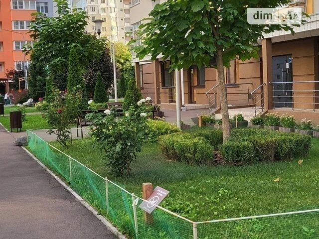 Продаж 3к квартири 80 кв. м на вул. Олени Пчілки • ID 347860