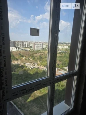 Продаж 1к квартири 41.2 кв. м на вул. Михайла Максимовича 24