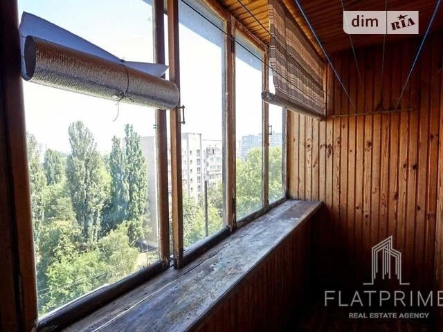 Продаж 2к квартири 50 кв. м на вул. Дмитра Луценка 9 • ID 34