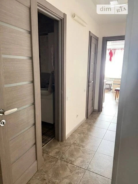 Продаж 3к квартири 93.3 кв. м на вул. Братства тарасівців 12