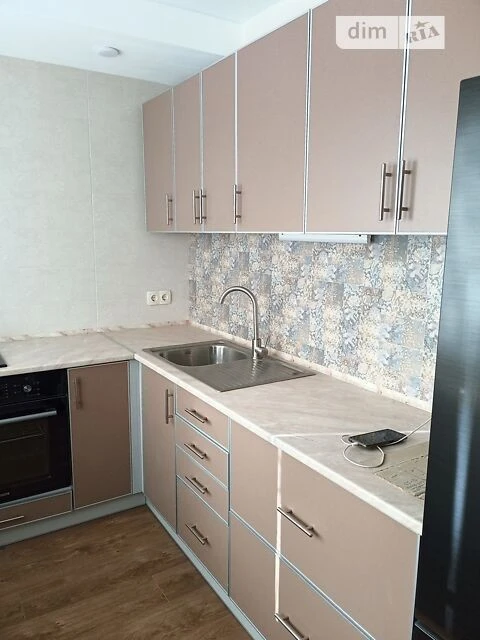 Продаж 2к квартири 45 кв. м на вул. Братиславська 8 • ID 347