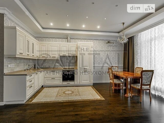 Продаж 4к квартири 106 кв. м на вул. Бульварно-Кудрявська 7