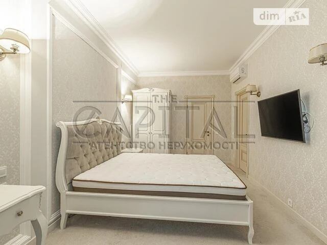 Продаж 4к квартири 106 кв. м на вул. Бульварно-Кудрявська 7