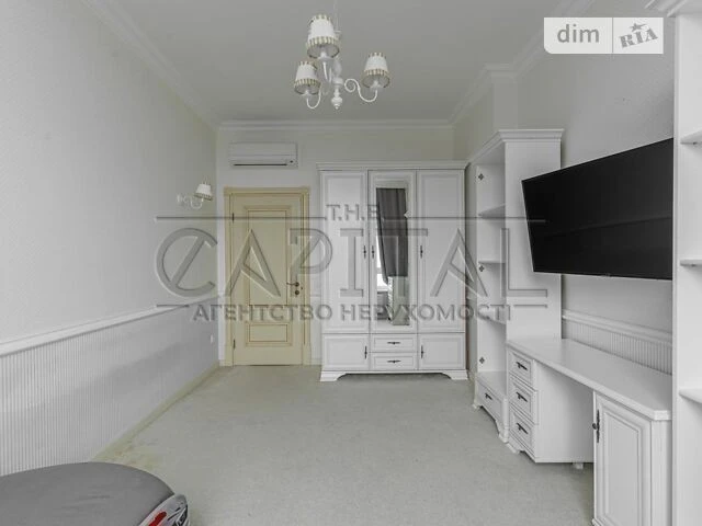Продаж 4к квартири 106 кв. м на вул. Бульварно-Кудрявська 7