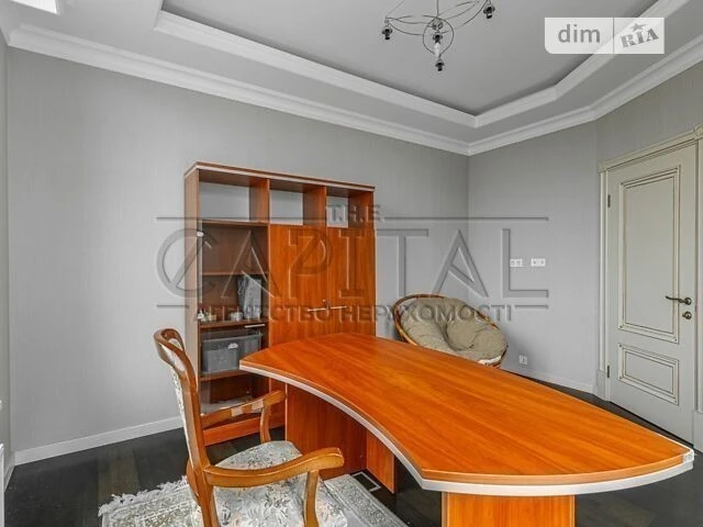 Продаж 4к квартири 106 кв. м на вул. Бульварно-Кудрявська 7