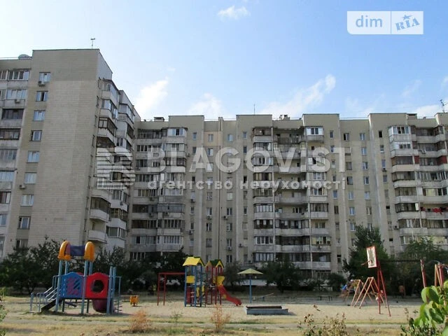 Продаж 3к квартири 85.3 кв. м на вул. Драгоманова 22 • ID 34