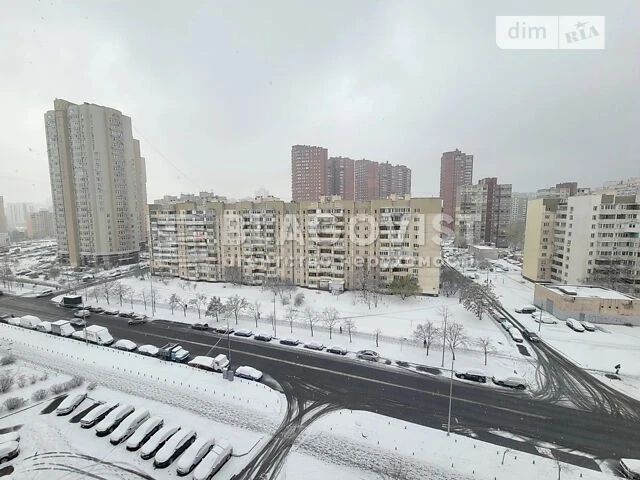 Продаж 3к квартири 85.3 кв. м на вул. Драгоманова 22 • ID 34