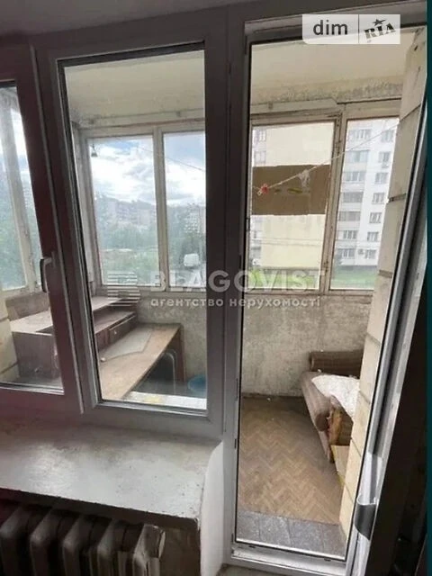 Продаж 3к квартири 85.3 кв. м на вул. Драгоманова 22 • ID 34
