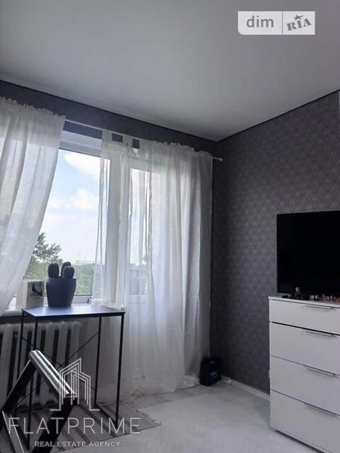 Продаж 1к квартири 26 кв. м на вул. Дніпроводська 3 • ID 347