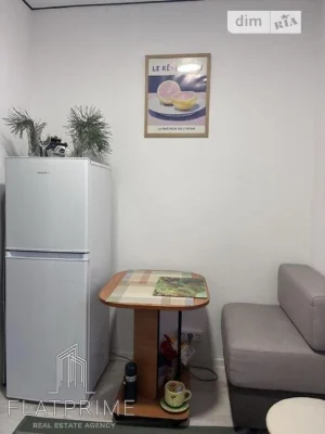 Продаж 1к квартири 26 кв. м на вул. Дніпроводська 3 • ID 347