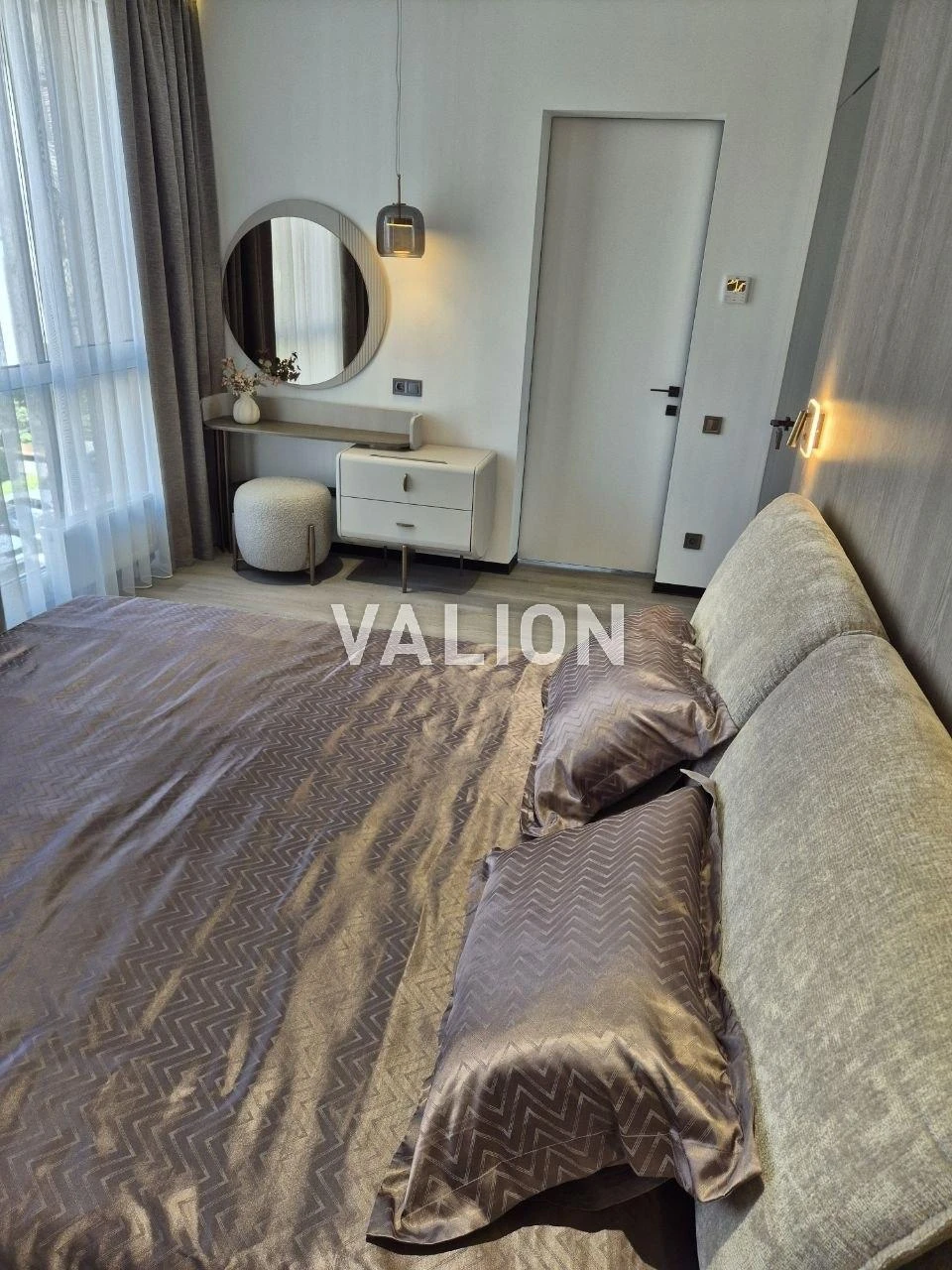 Продаж 3-кімнатної квартири 110 м² у ЖК «Файна Таун» — без к