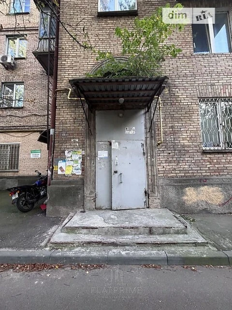 Продаж 3к квартири 62.5 кв. м на просп. Берестейський 78 • I