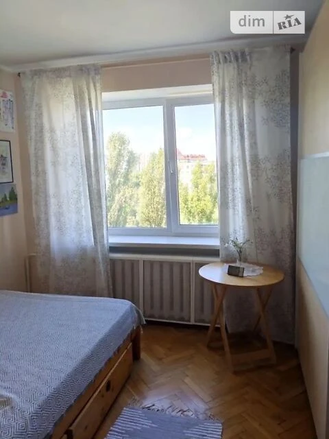 Продаж 3к квартири 70 кв. м на вул. Андрія Малишка 21Б • ID