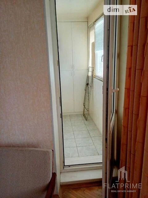 Продаж 2к квартири 52 кв. м на вул. Велика Васильківська 124
