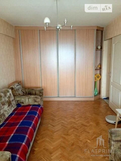 Продаж 2к квартири 52 кв. м на вул. Велика Васильківська 124