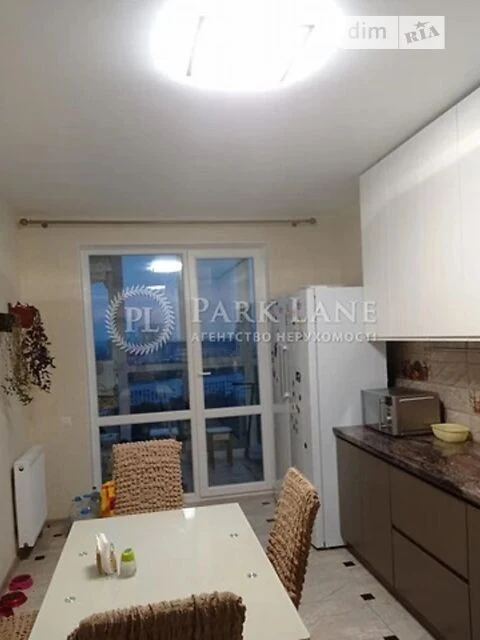 Продаж 3к квартири 90 кв. м на вул. Воскресенська 18 • ID 34