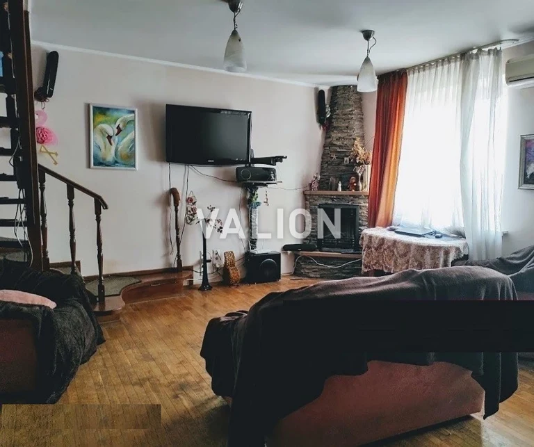Продаж 6 кімнатної квартири, 2 рівні, ул.Гоголевская 27, іст
