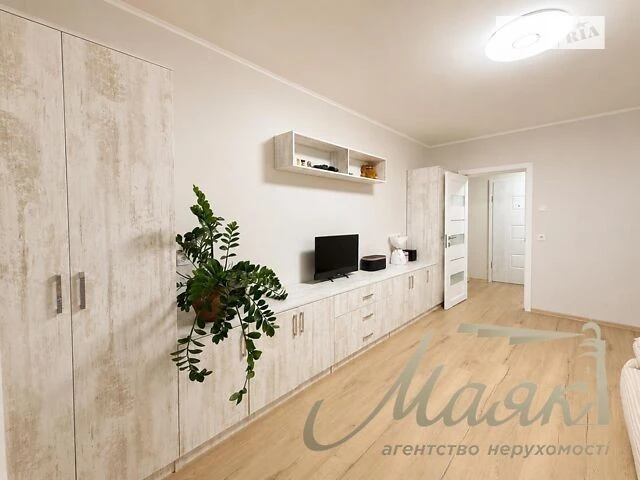 Продаж 2к квартири 48 кв. м на пров. Ясинуватський 11 • ID 3