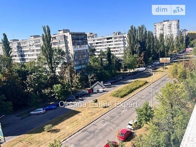 Продаж 1к квартири 32 кв. м на вул. Шолом-Алейхема 19 • ID 3
