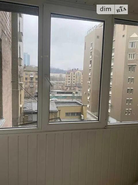 Продаж 3к квартири 64 кв. м на вул. Антоновича 88 • ID 34784