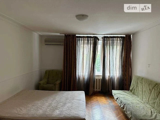 Продаж 3к квартири 64 кв. м на вул. Антоновича 88 • ID 34784