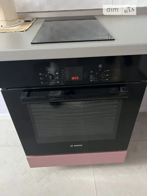 Продаж 3к квартири 79 кв. м на вул. Світла 3Д • ID 34784255