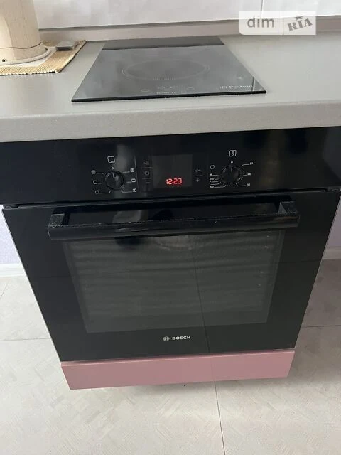 Продаж 3к квартири 79 кв. м на вул. Світла 3Д • ID 34784255