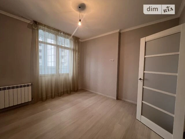 Продаж 3к квартири 79 кв. м на вул. Світла 3Д • ID 34784255