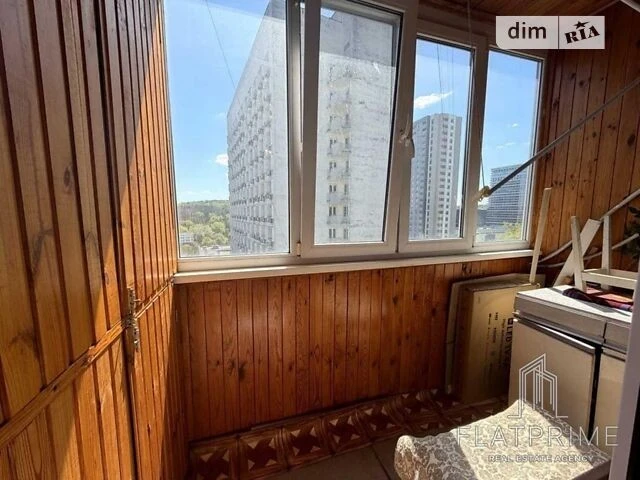 Продаж 3к квартири 67 кв. м на вул. Деміївська 35Б • ID 3478