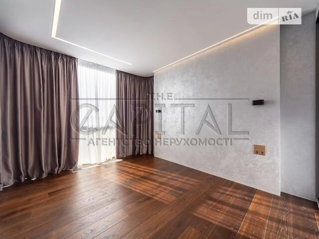 Продаж 3к квартири 141 кв. м на вул. Саксаганського 70 • ID