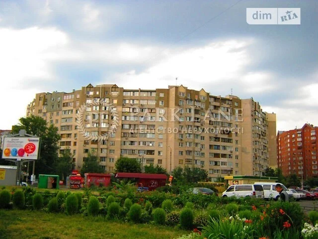 Продаж 3к квартири 69 кв. м на вул. Ахматової Анни 7/15 • ID