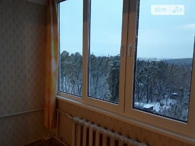 Продаж 2к квартири 52 кв. м на вул. Михайла Котельникова 87