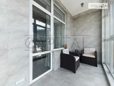 Продаж 3к квартири 116 кв. м на вул. Андрія Верхогляда 7 • I