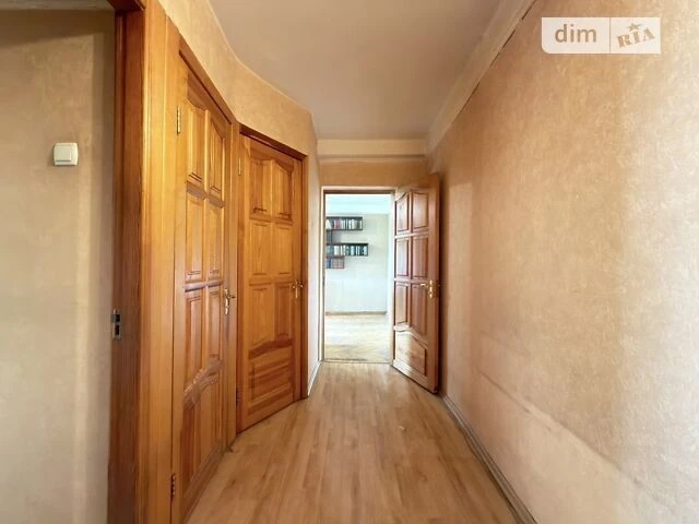Продаж 2к квартири 42.9 кв. м на просп. Леся Курбаса 14А • I