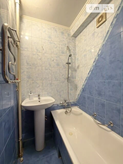 Продаж 2к квартири 42.9 кв. м на просп. Леся Курбаса 14А • I