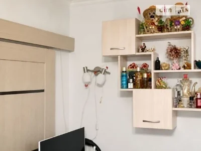 Продаж 1к квартири 31.9 кв. м на просп. Леоніда Каденюка 15