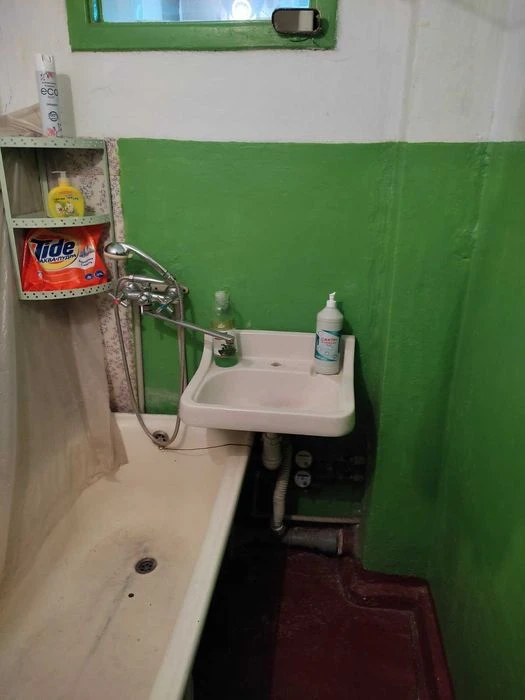 I will sell 2 rooms. St. O. Govorukhi Sovkhoznaya. Space.