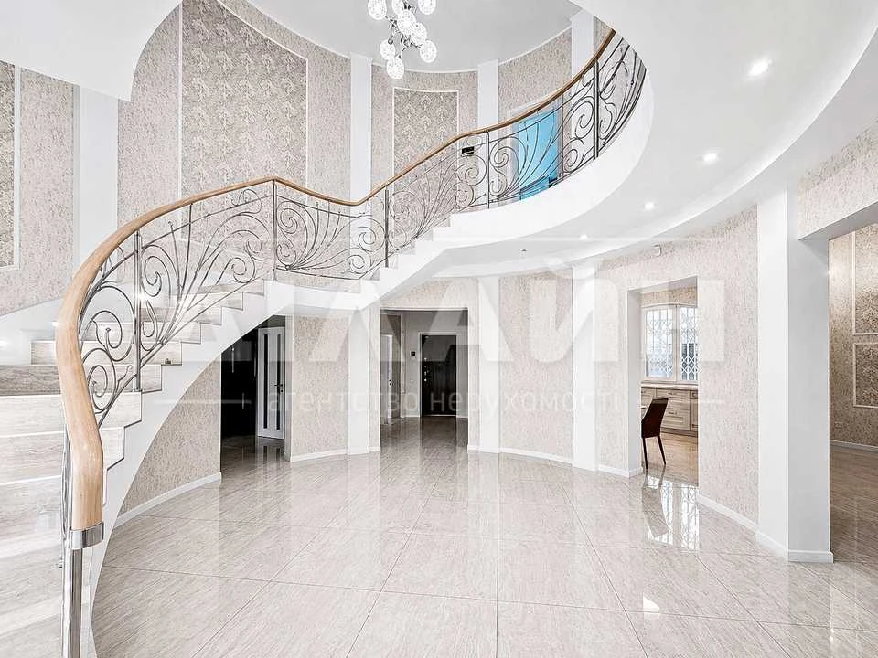 House. Zaporizhzhia, Heroiv Krut St. (12 April)