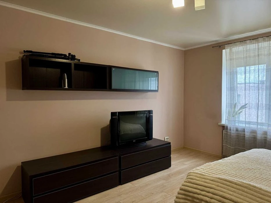 (5) Продам 1к квартиру на Ближньому Замості 9081